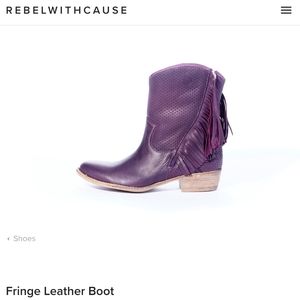 Rebel with a cause Fringe boot size 36